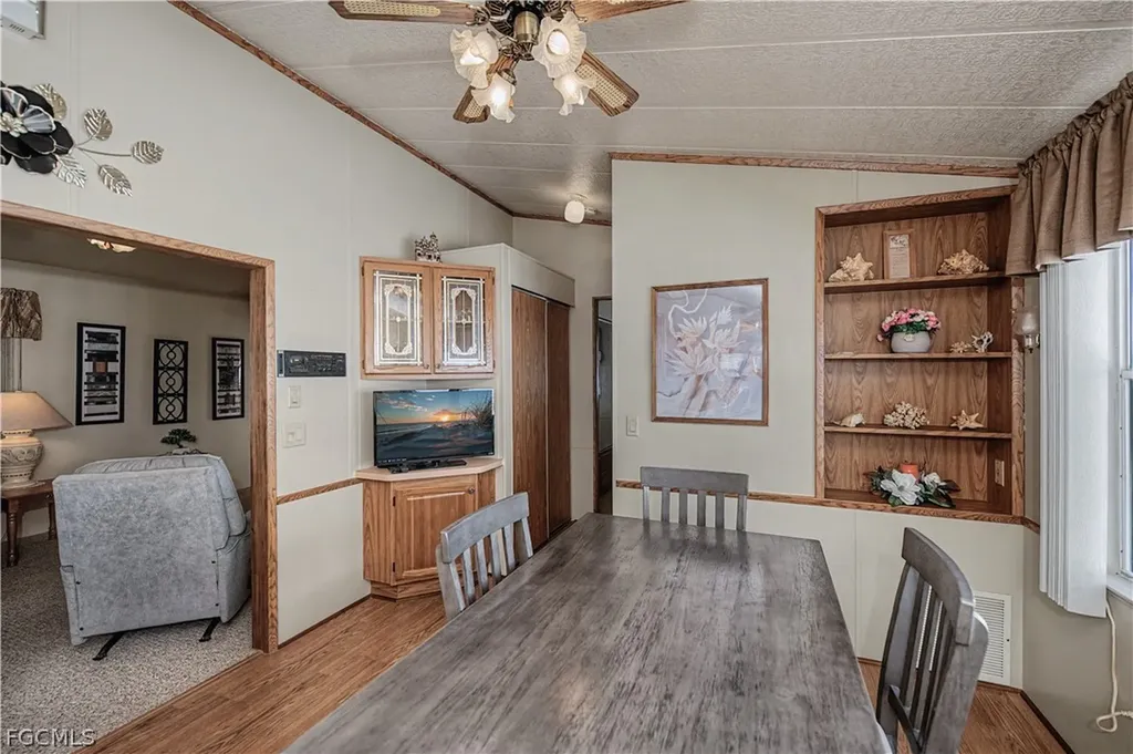 181 Caravan Circle North Fort Myers FL 33903