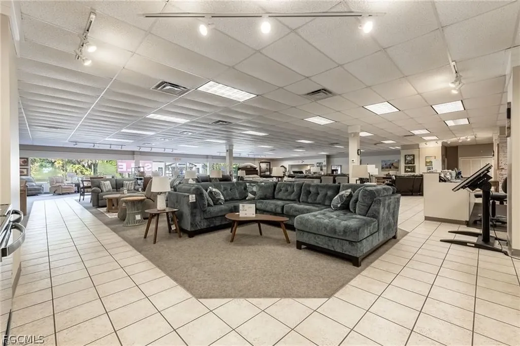 575 S Main Street Labelle FL 33935