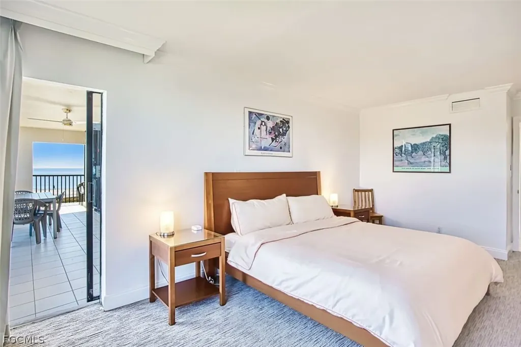 1401 Middle Gulf Drive Sanibel FL 33957