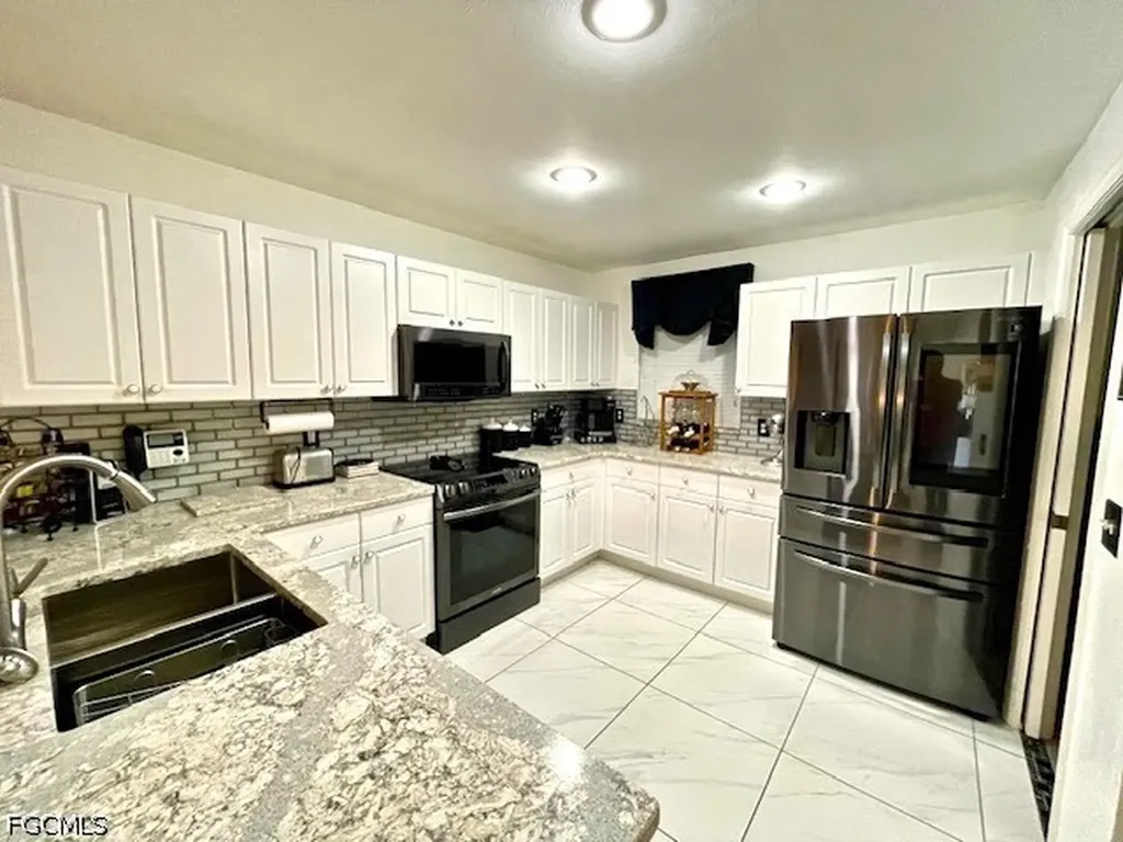 4915 Bywood Street Lehigh Acres FL 33971