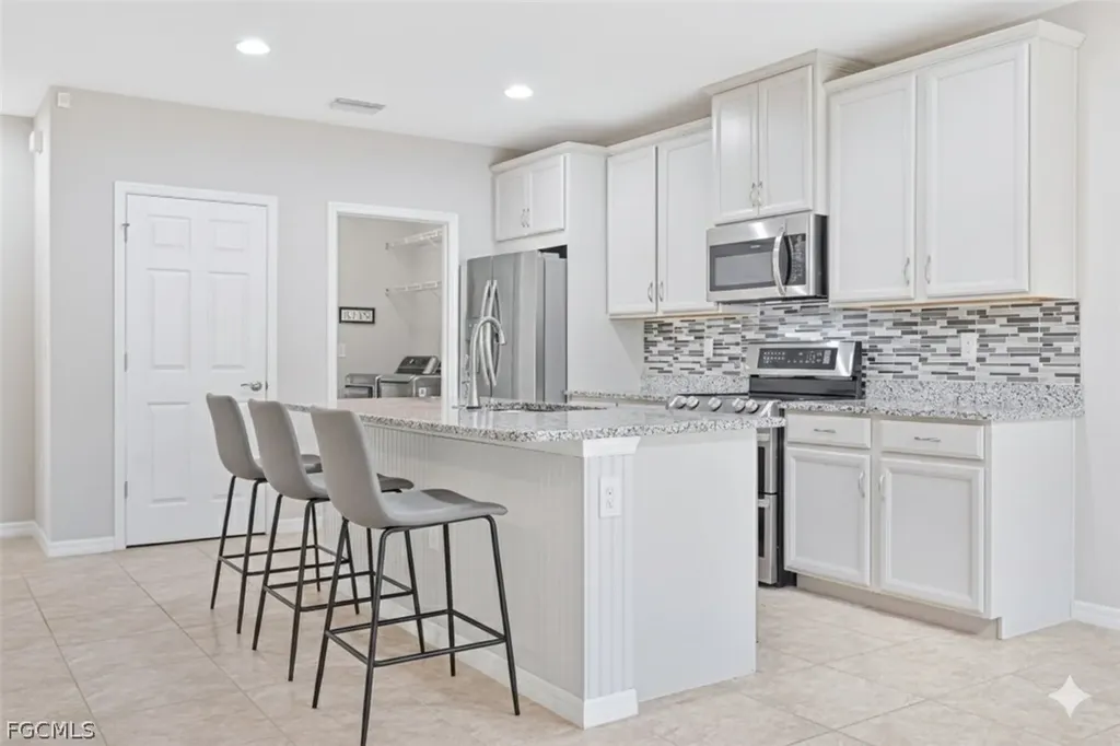 4365 Dutchess Park Road Fort Myers FL 33916