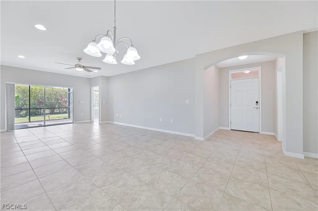 4365 Dutchess Park Road Fort Myers FL 33916