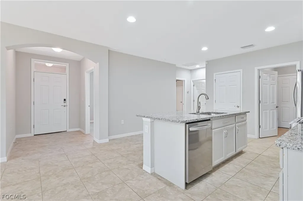 4365 Dutchess Park Road Fort Myers FL 33916