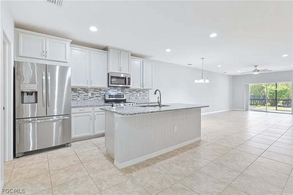 4365 Dutchess Park Road Fort Myers FL 33916