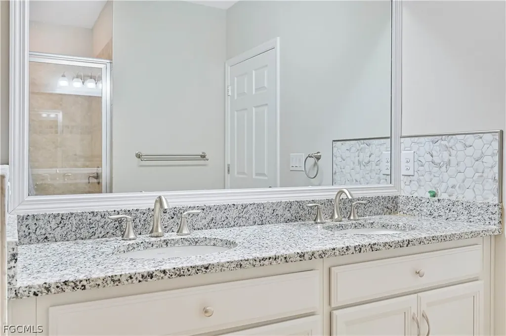4365 Dutchess Park Road Fort Myers FL 33916