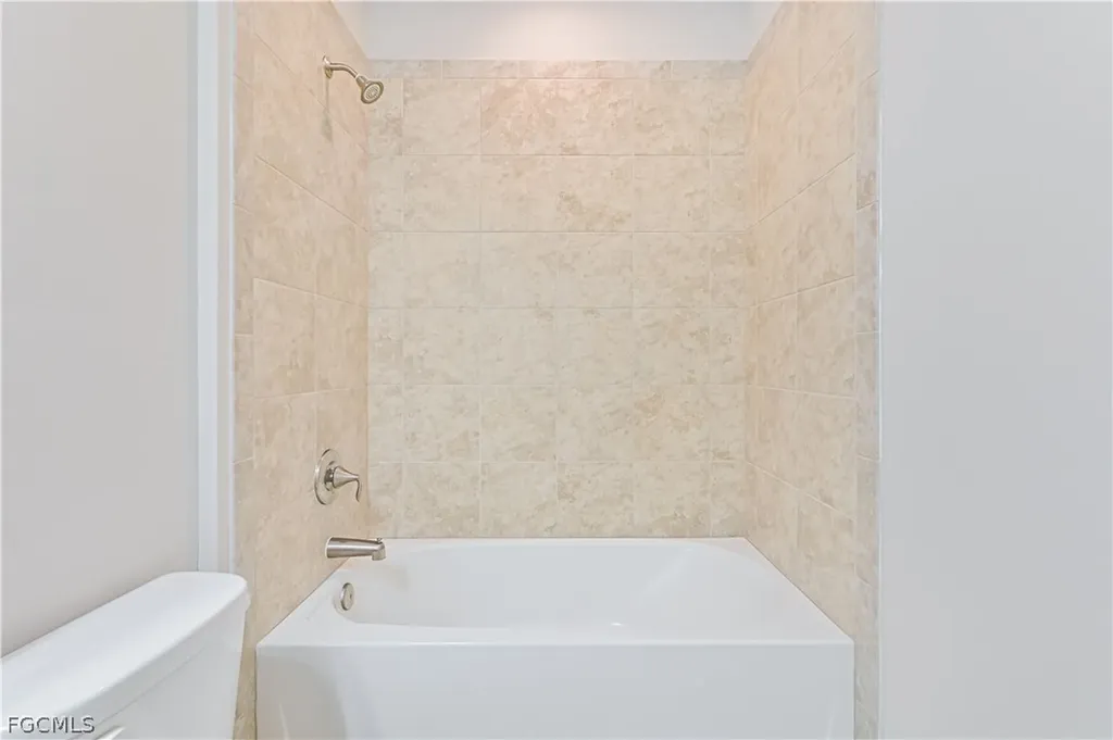 4365 Dutchess Park Road Fort Myers FL 33916