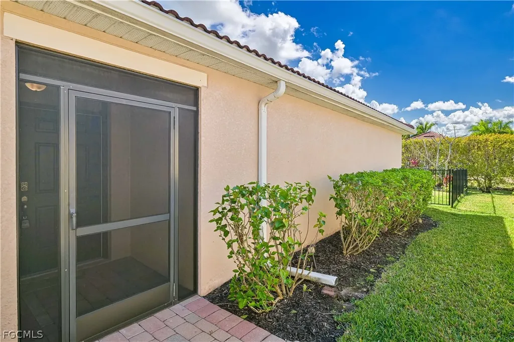 4365 Dutchess Park Road Fort Myers FL 33916