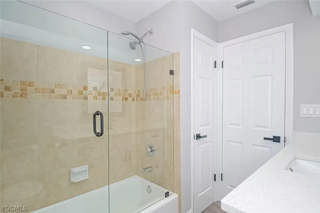 3110 SE 16th Place Cape Coral FL 33904