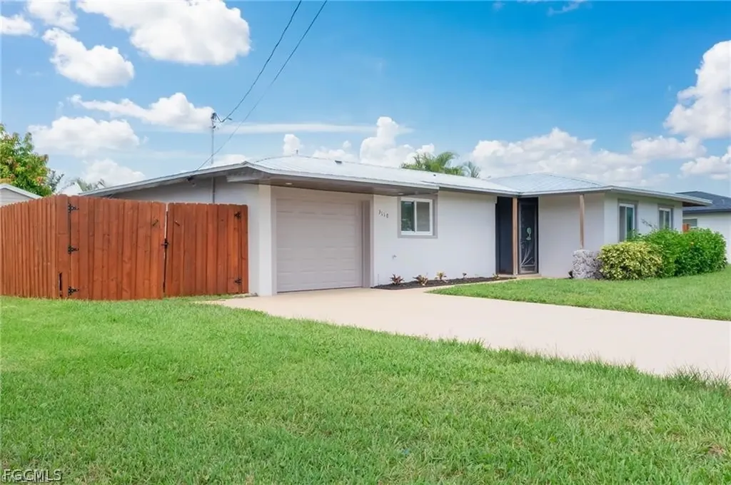 3110 SE 16th Place Cape Coral FL 33904
