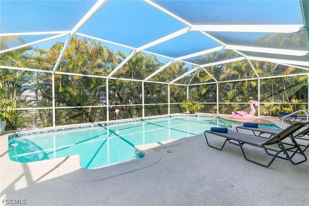3110 SE 16th Place Cape Coral FL 33904