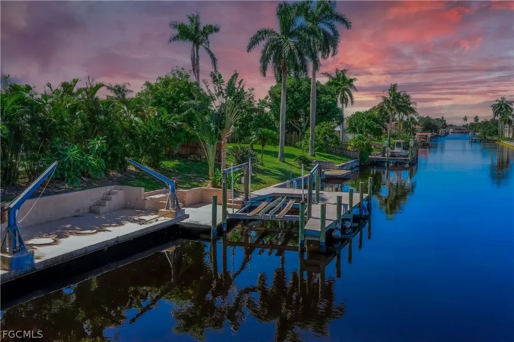 3110 SE 16th Place Cape Coral FL 33904