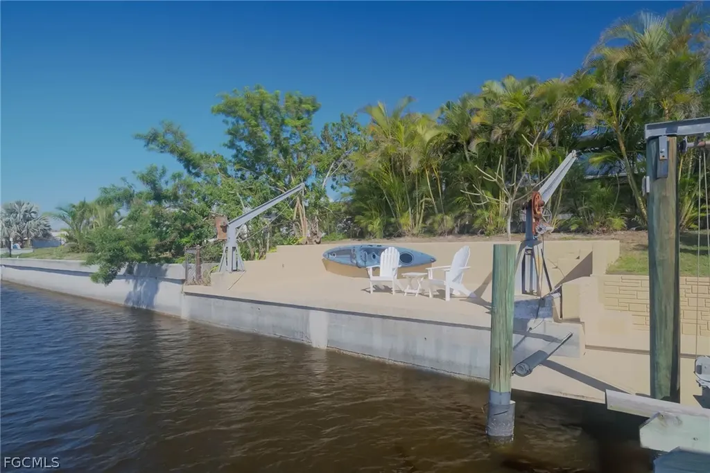 3110 SE 16th Place Cape Coral FL 33904