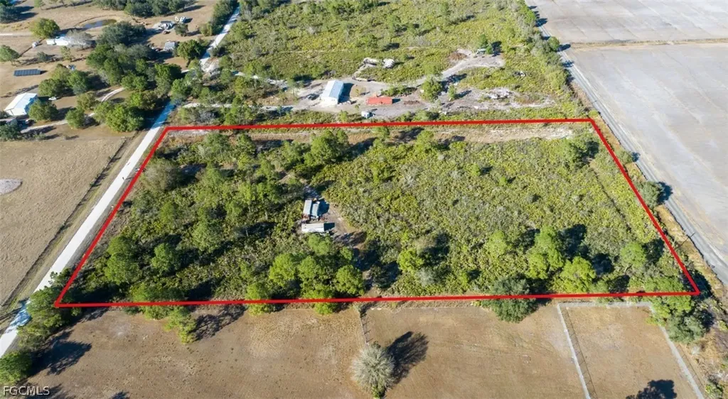 S Swinging Trail Labelle FL 33935