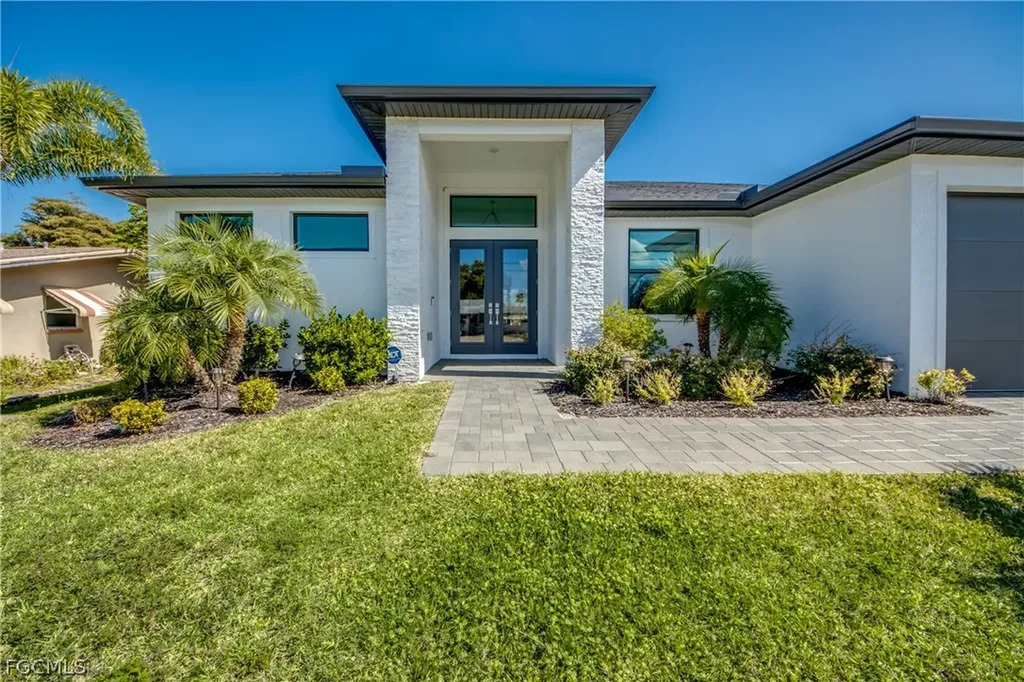 4413 SE 13th Place Cape Coral FL 33904