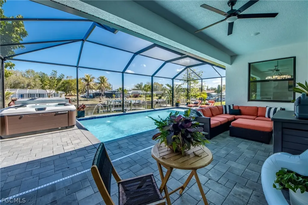 4413 SE 13th Place Cape Coral FL 33904