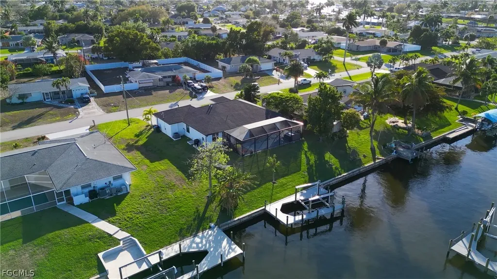 4413 SE 13th Place Cape Coral FL 33904