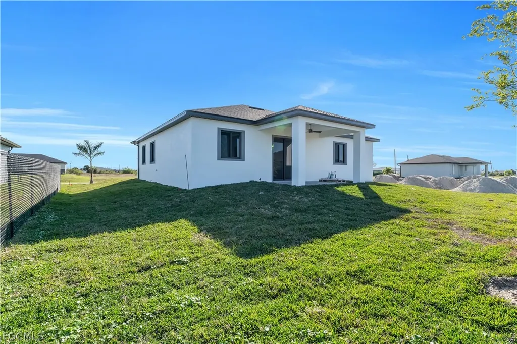 3817 NW 40th Street Cape Coral FL 33993