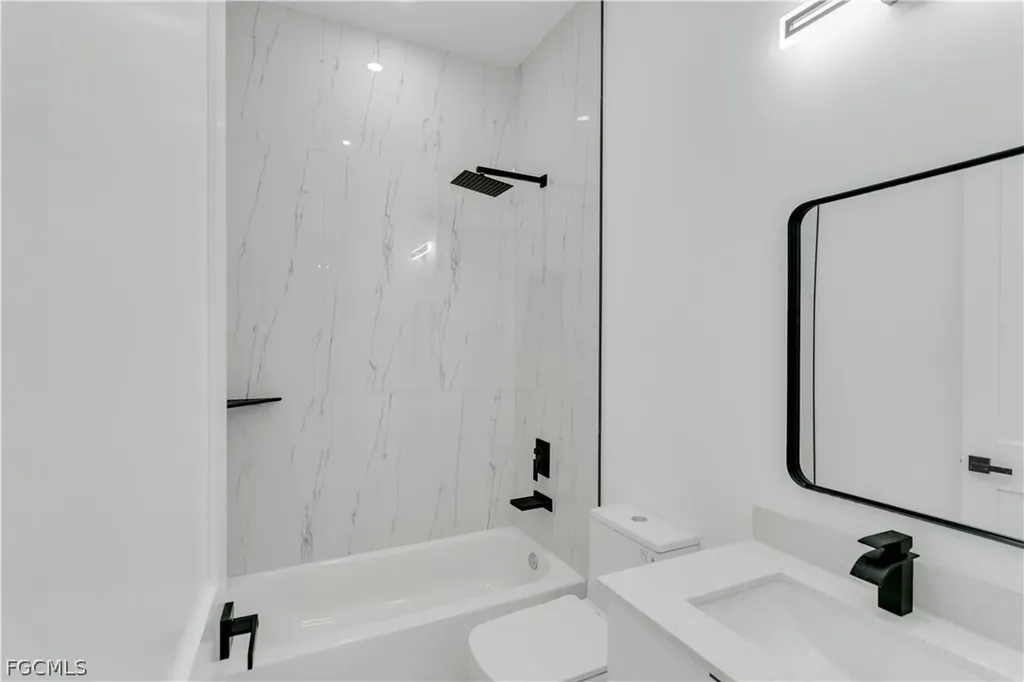 3817 NW 40th Street Cape Coral FL 33993