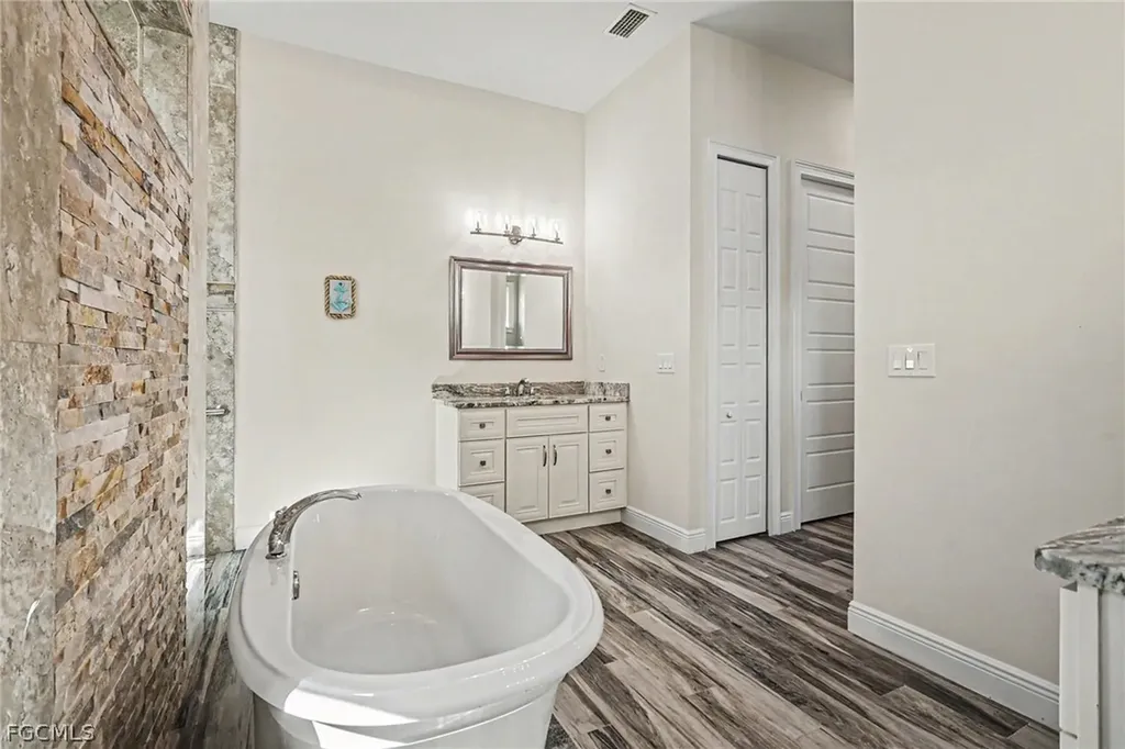 1909 SW 45th Street Cape Coral FL 33914