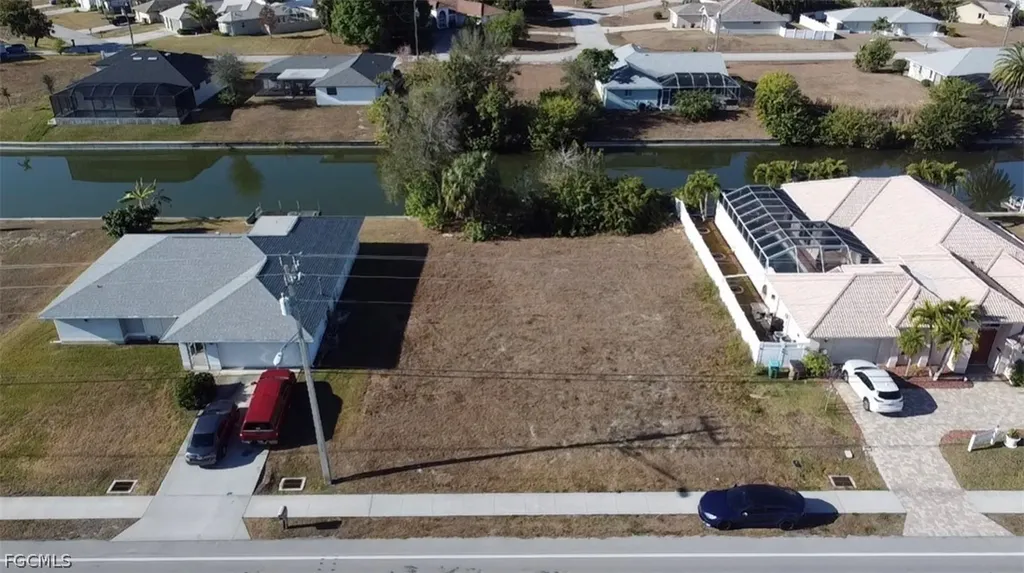 312 Nicholas Parkway E Cape Coral FL 33990