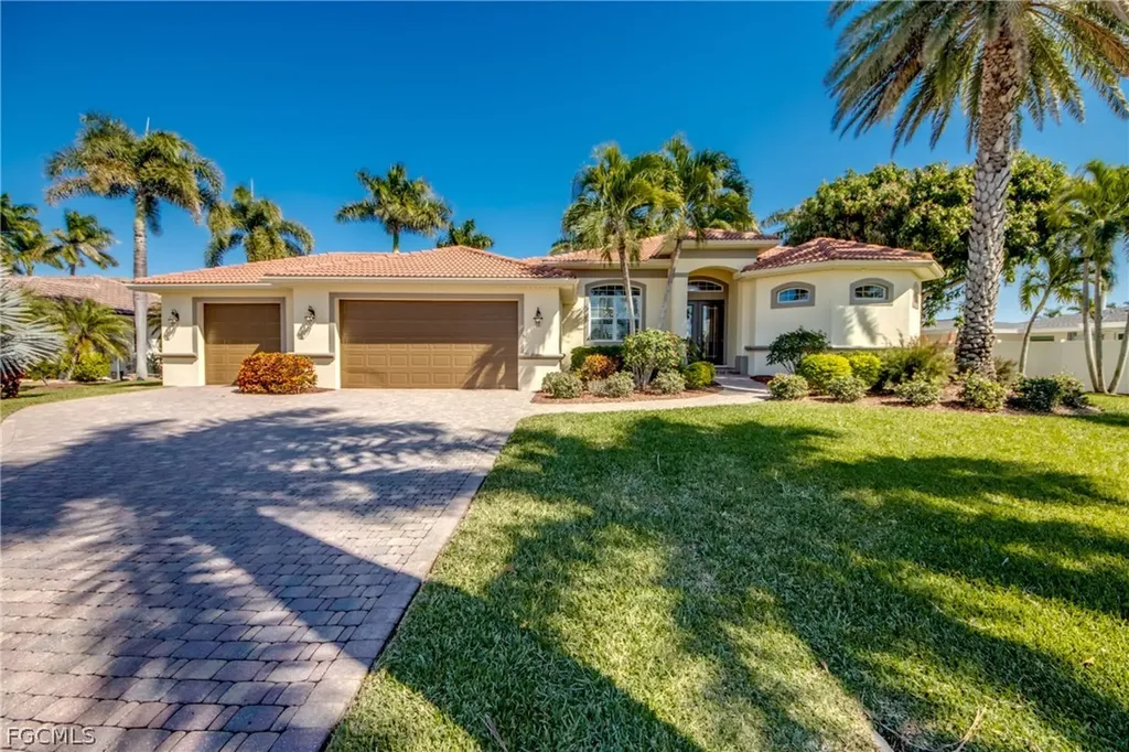 5237 Seminole Court Cape Coral FL 33904