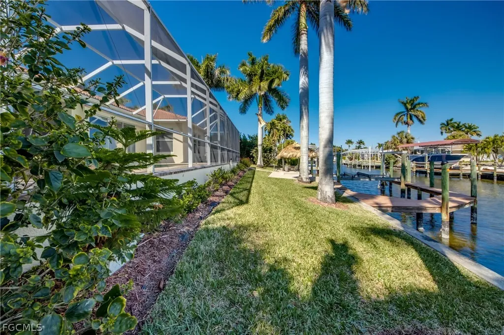 5237 Seminole Court Cape Coral FL 33904