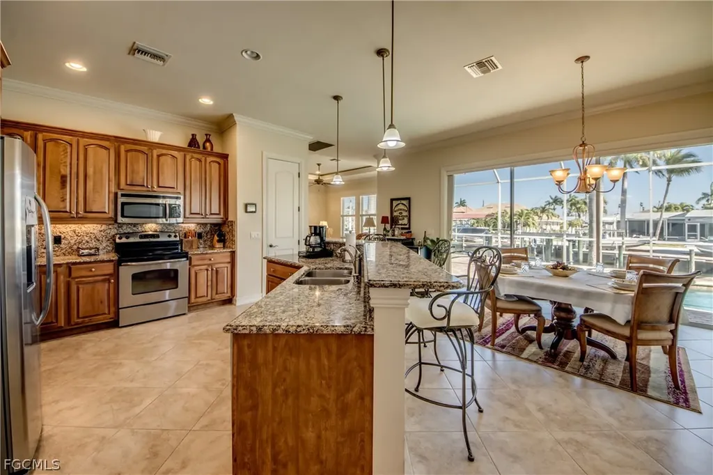 5237 Seminole Court Cape Coral FL 33904