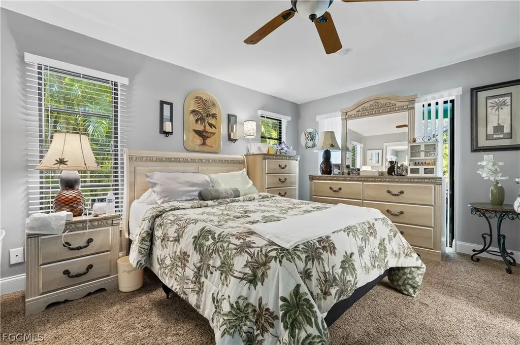 913 SE 26th Terrace Cape Coral FL 33904