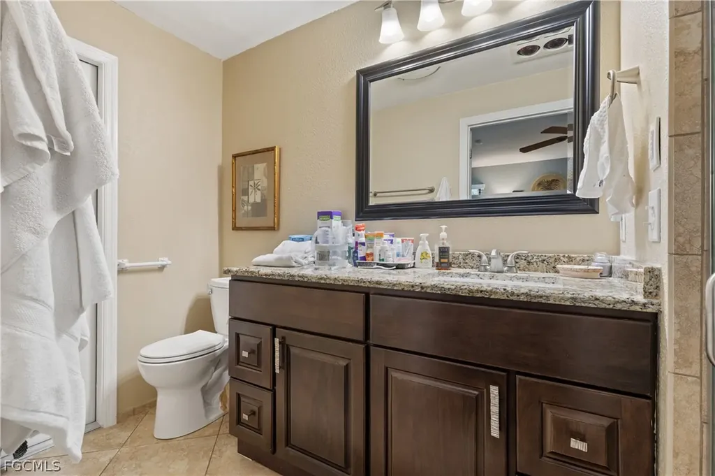 913 SE 26th Terrace Cape Coral FL 33904