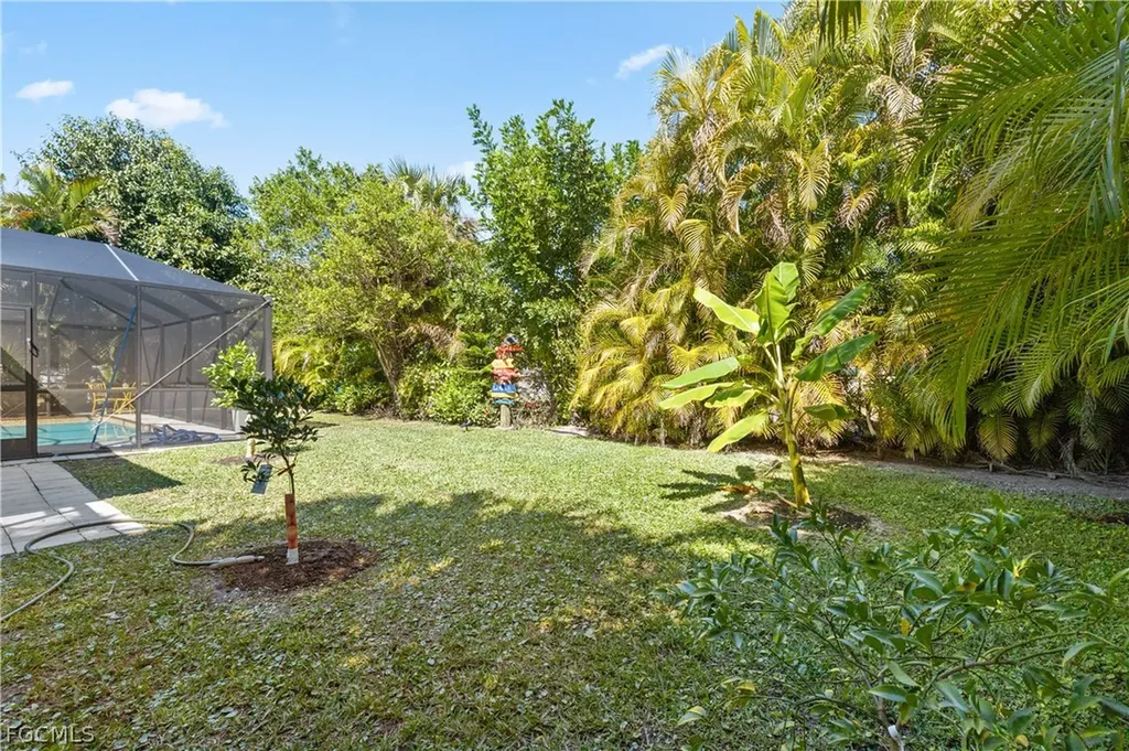 913 SE 26th Terrace Cape Coral FL 33904