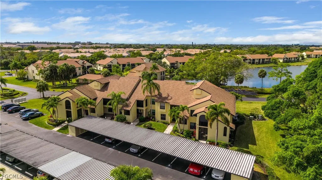 8340 Charter Club Circle Fort Myers FL 33919