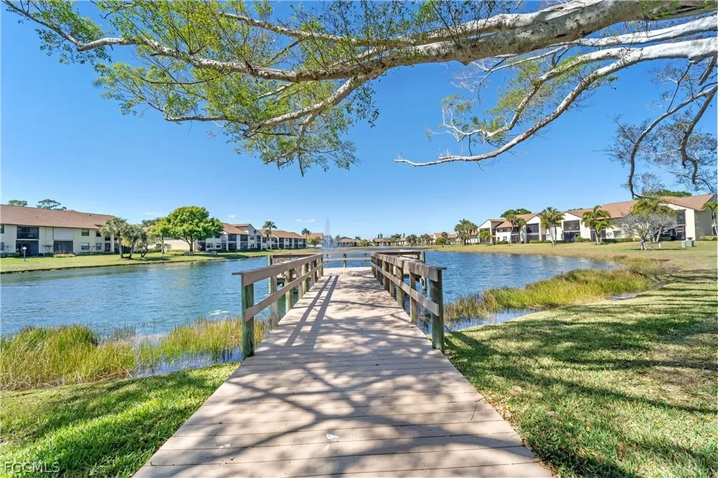 8340 Charter Club Circle Fort Myers FL 33919