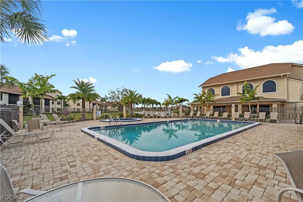 8340 Charter Club Circle Fort Myers FL 33919
