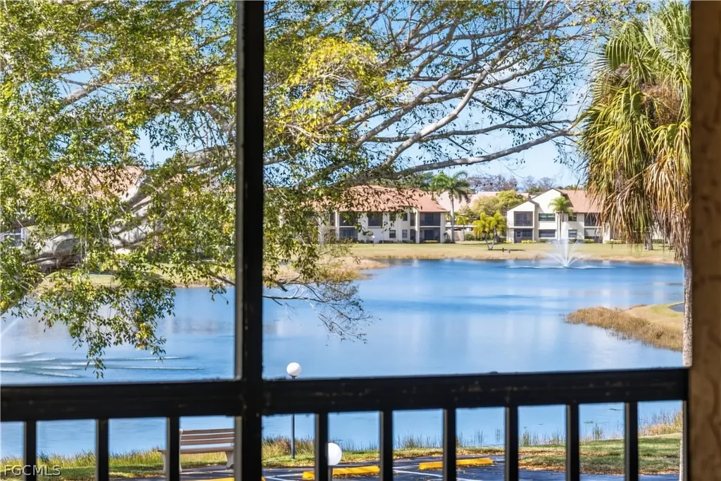 8340 Charter Club Circle Fort Myers FL 33919