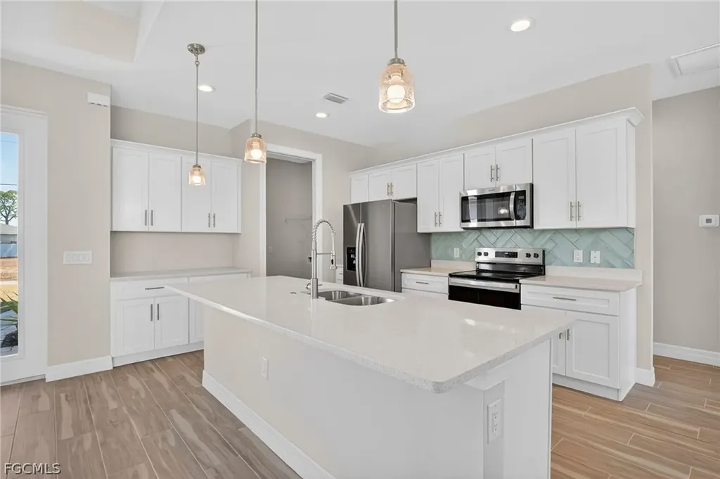 2014 NW 21st Avenue Cape Coral FL 33993