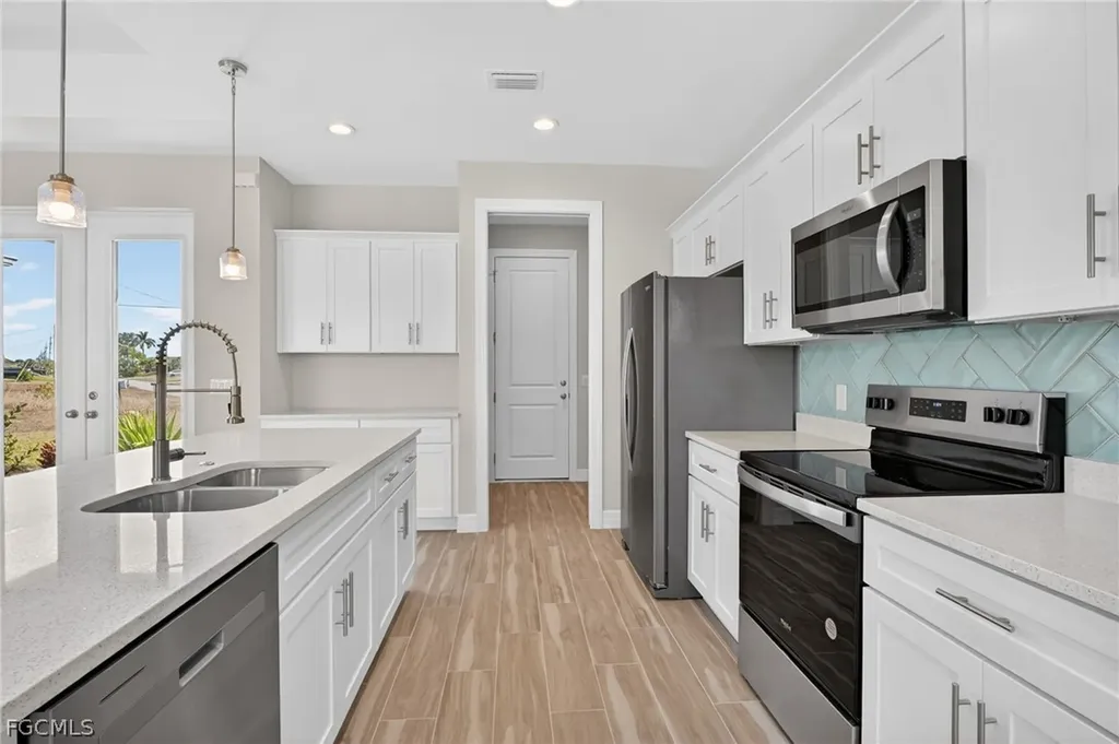 2014 NW 21st Avenue Cape Coral FL 33993