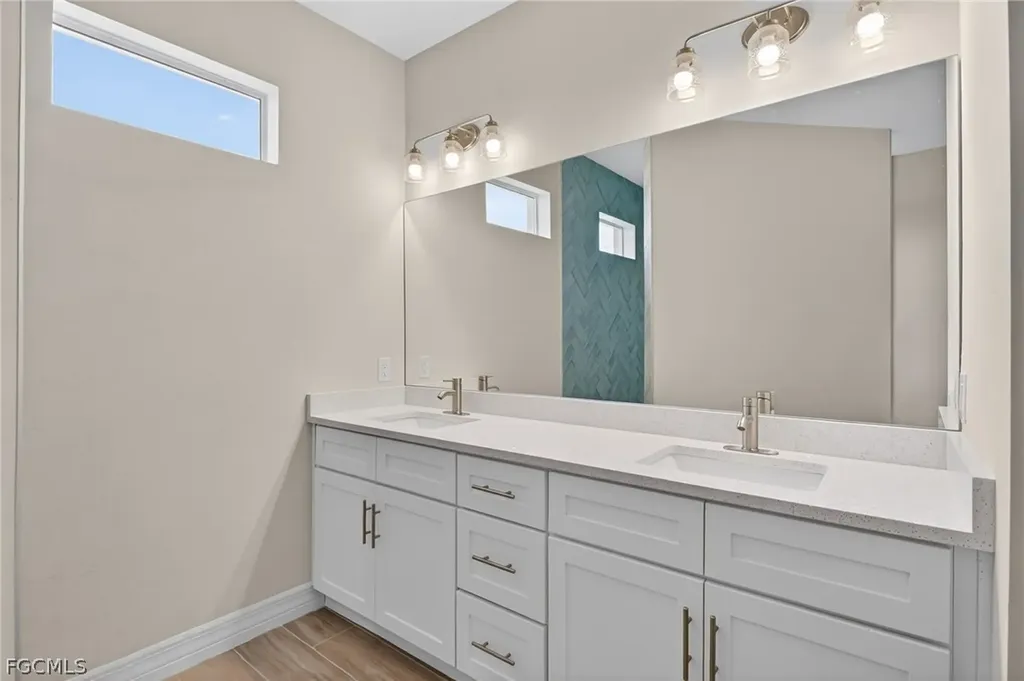 2014 NW 21st Avenue Cape Coral FL 33993