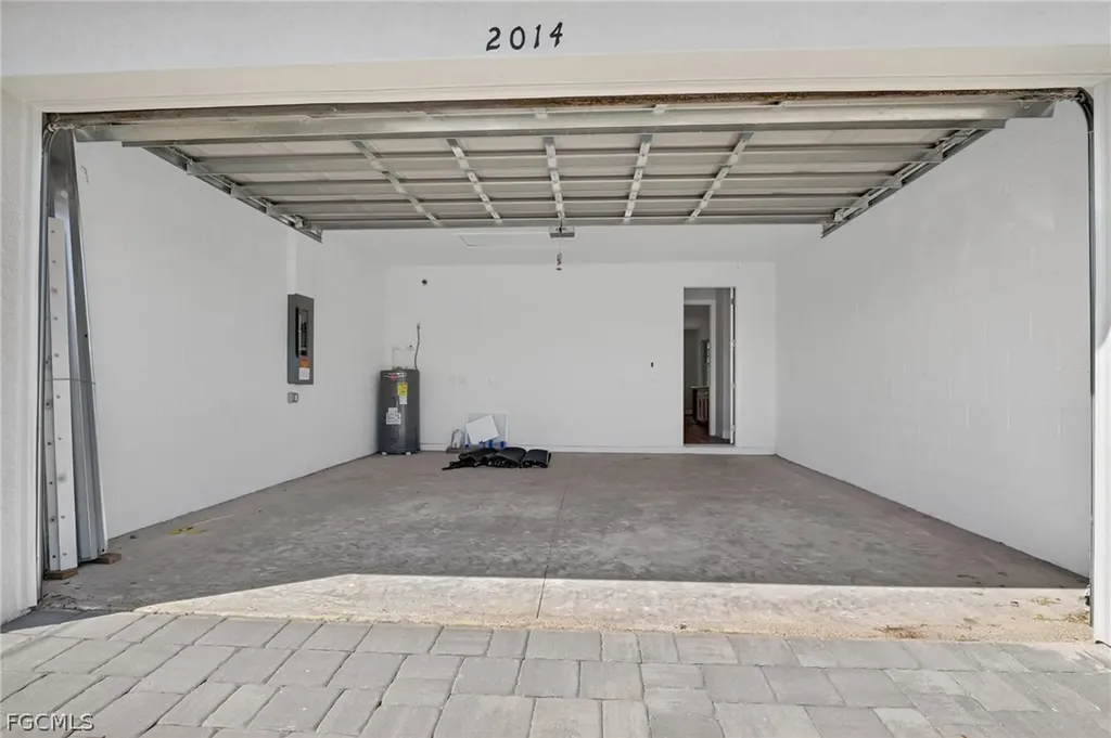 2014 NW 21st Avenue Cape Coral FL 33993