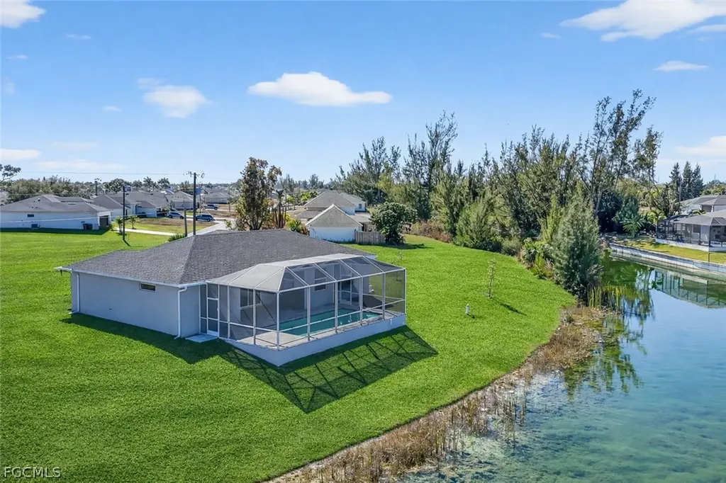 2014 NW 21st Avenue Cape Coral FL 33993
