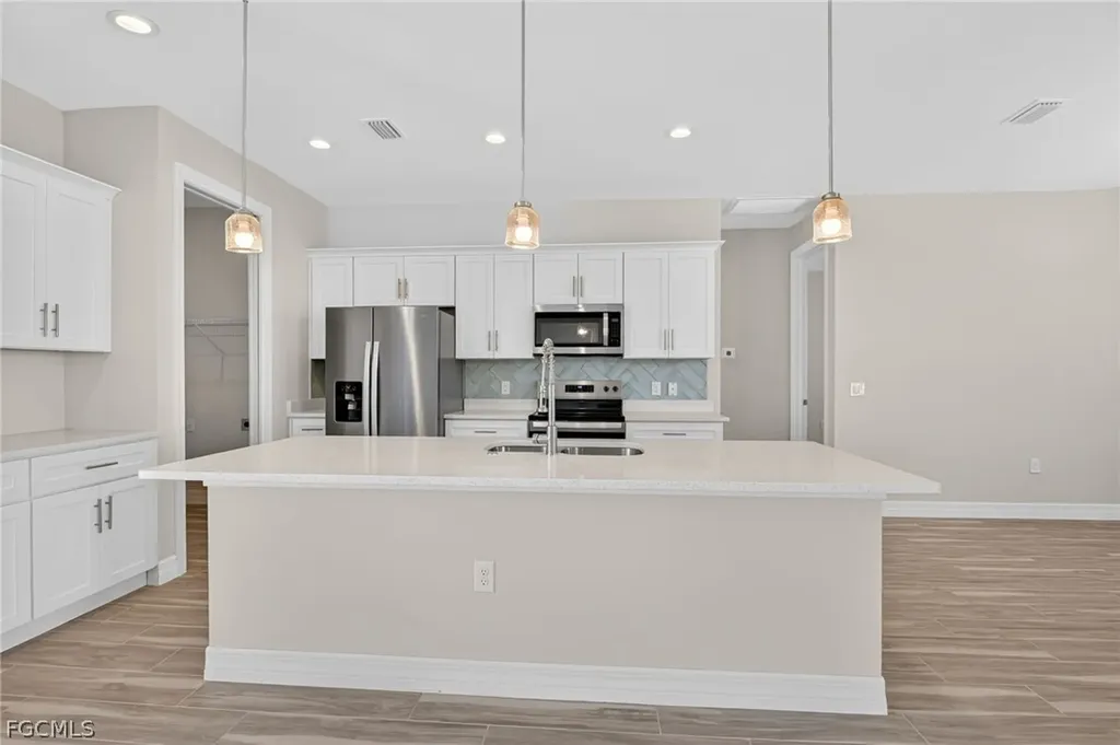 2014 NW 21st Avenue Cape Coral FL 33993