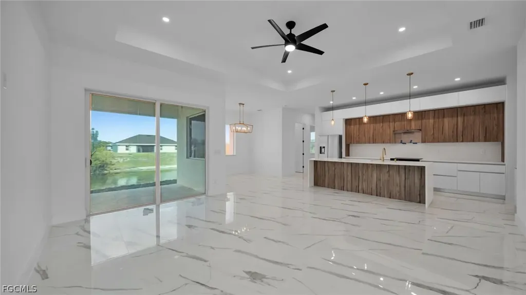351 NE 25th Street Cape Coral FL 33909