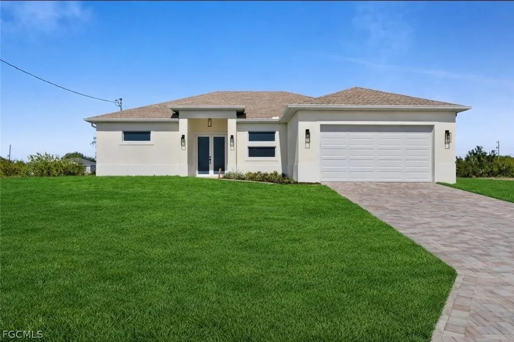 351 NE 25th Street Cape Coral FL 33909