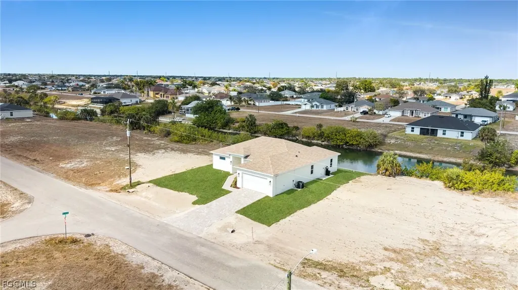351 NE 25th Street Cape Coral FL 33909