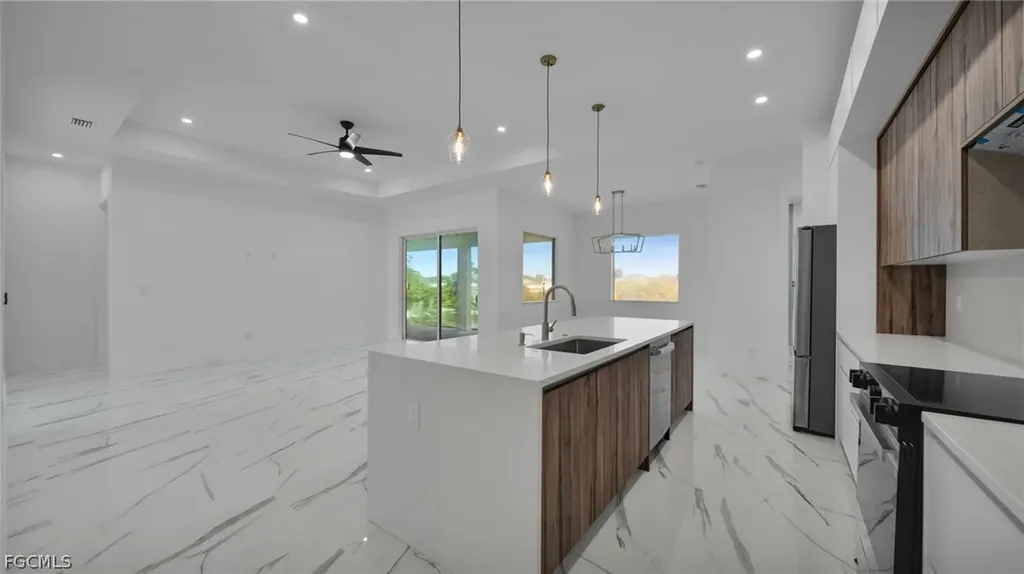 351 NE 25th Street Cape Coral FL 33909