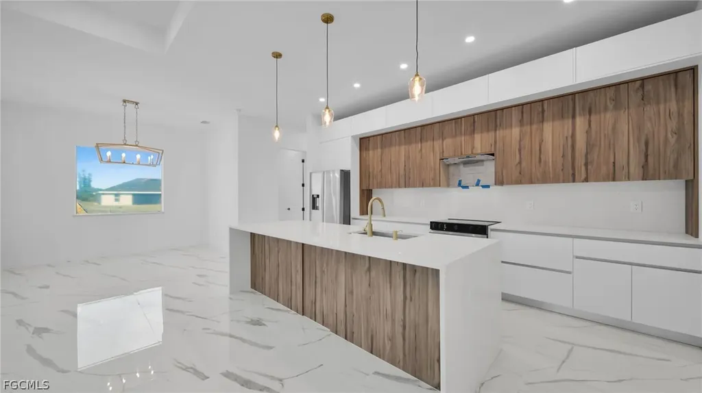 351 NE 25th Street Cape Coral FL 33909