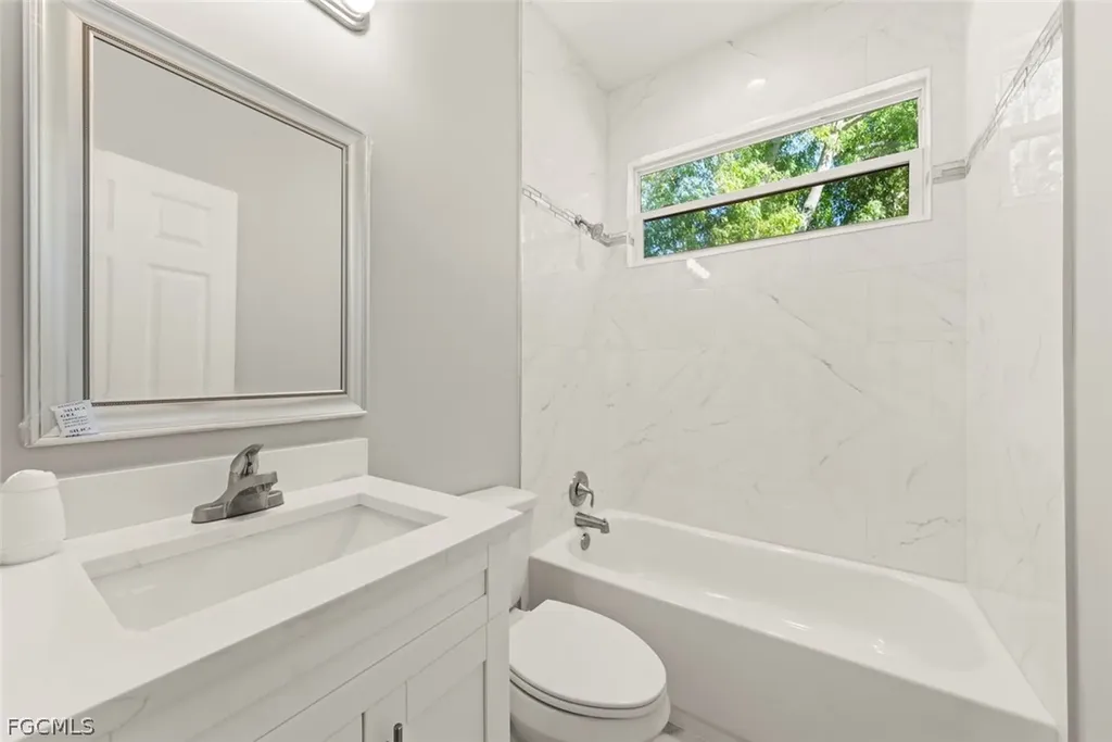 897 Iris Drive North Fort Myers FL 33903