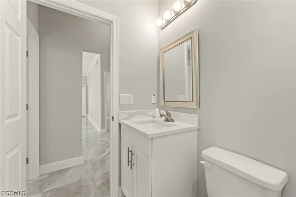 897 Iris Drive North Fort Myers FL 33903