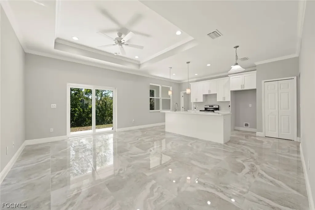897 Iris Drive North Fort Myers FL 33903