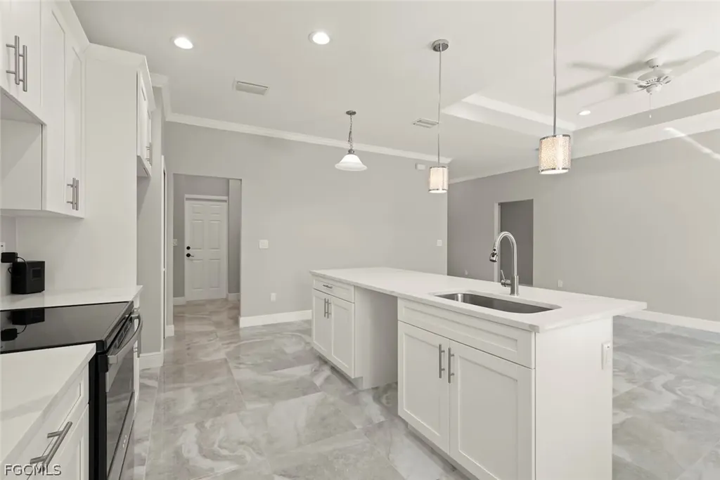 897 Iris Drive North Fort Myers FL 33903