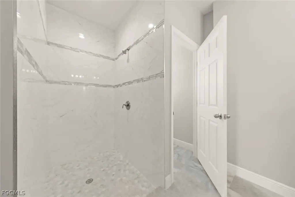 897 Iris Drive North Fort Myers FL 33903